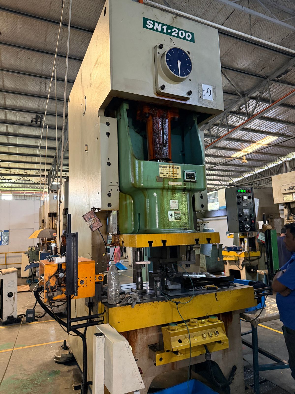 SEYI SN1-200 200 Ton Mechanical Press – photo 1