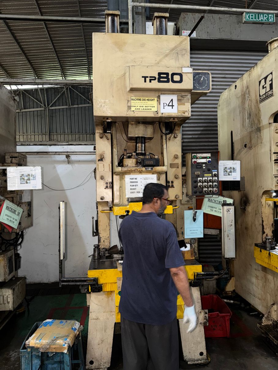 AMADA TP-80 80 Ton Mechanical Press – photo 1