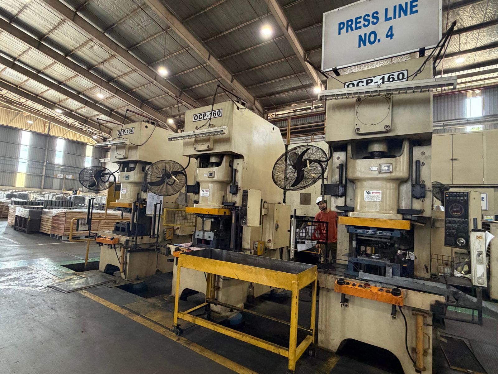 CHIN FONG OCP-160 160 Ton Mechanical Press – photo 1